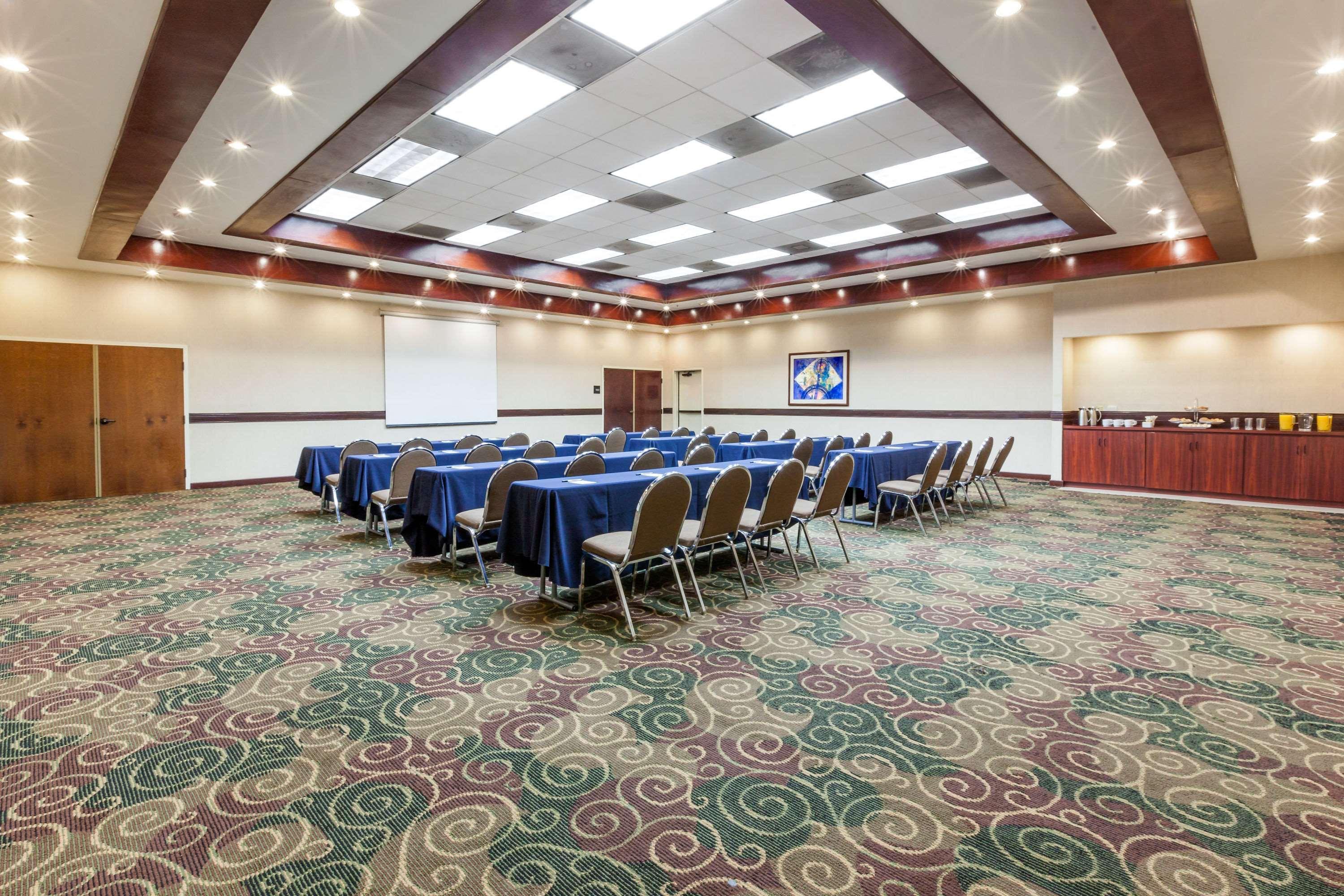 วินด์แฮม การ์เดน มอนเทอร์เรย์ นอร์เต Hotel San Nicolas de los Garza ภายนอก รูปภาพ