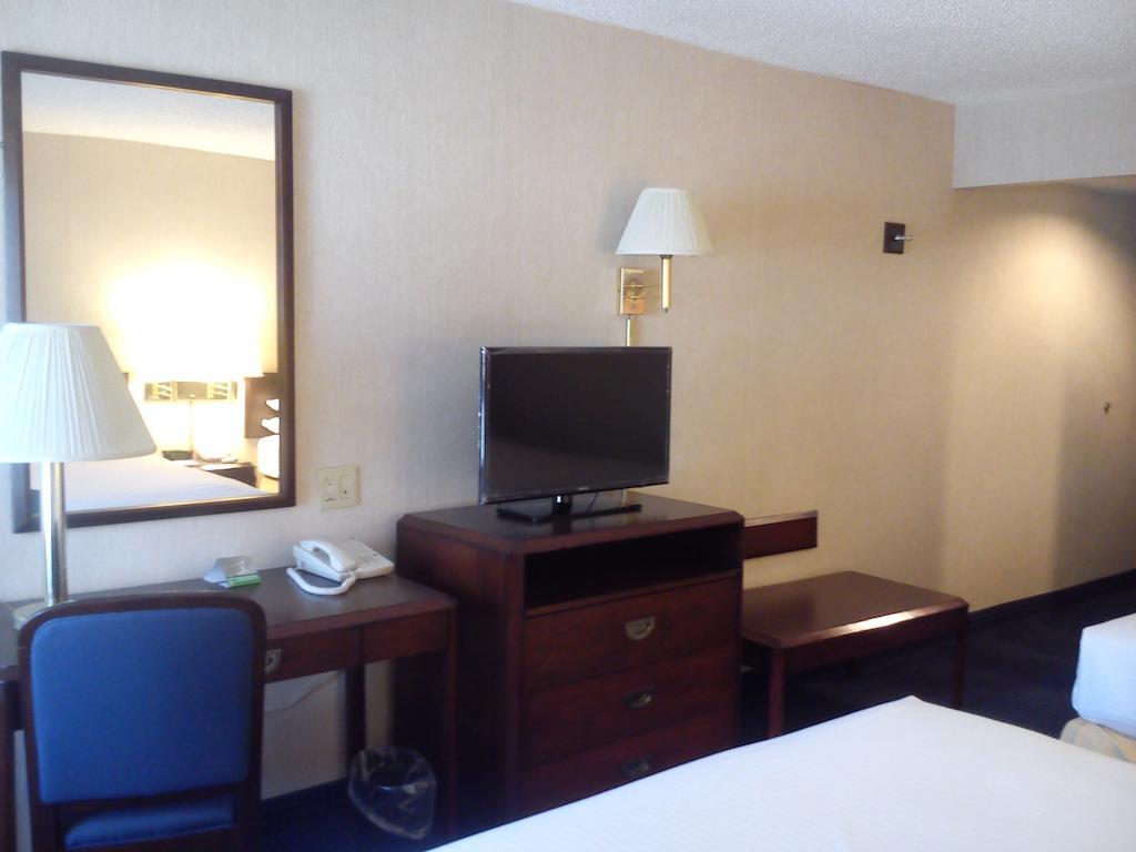 วินด์แฮม การ์เดน มอนเทอร์เรย์ นอร์เต Hotel San Nicolas de los Garza ภายนอก รูปภาพ